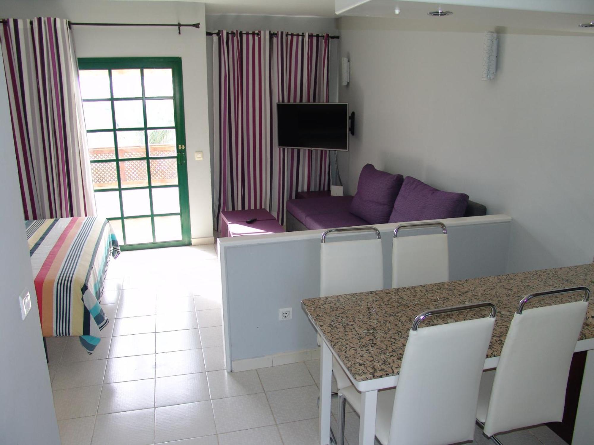 Moderno Apartamento Con Vistas Al Mar Playa Del Aguila  Buitenkant foto